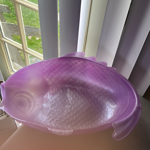Large acrylic purple fish party bowl - Picture 6 of 7